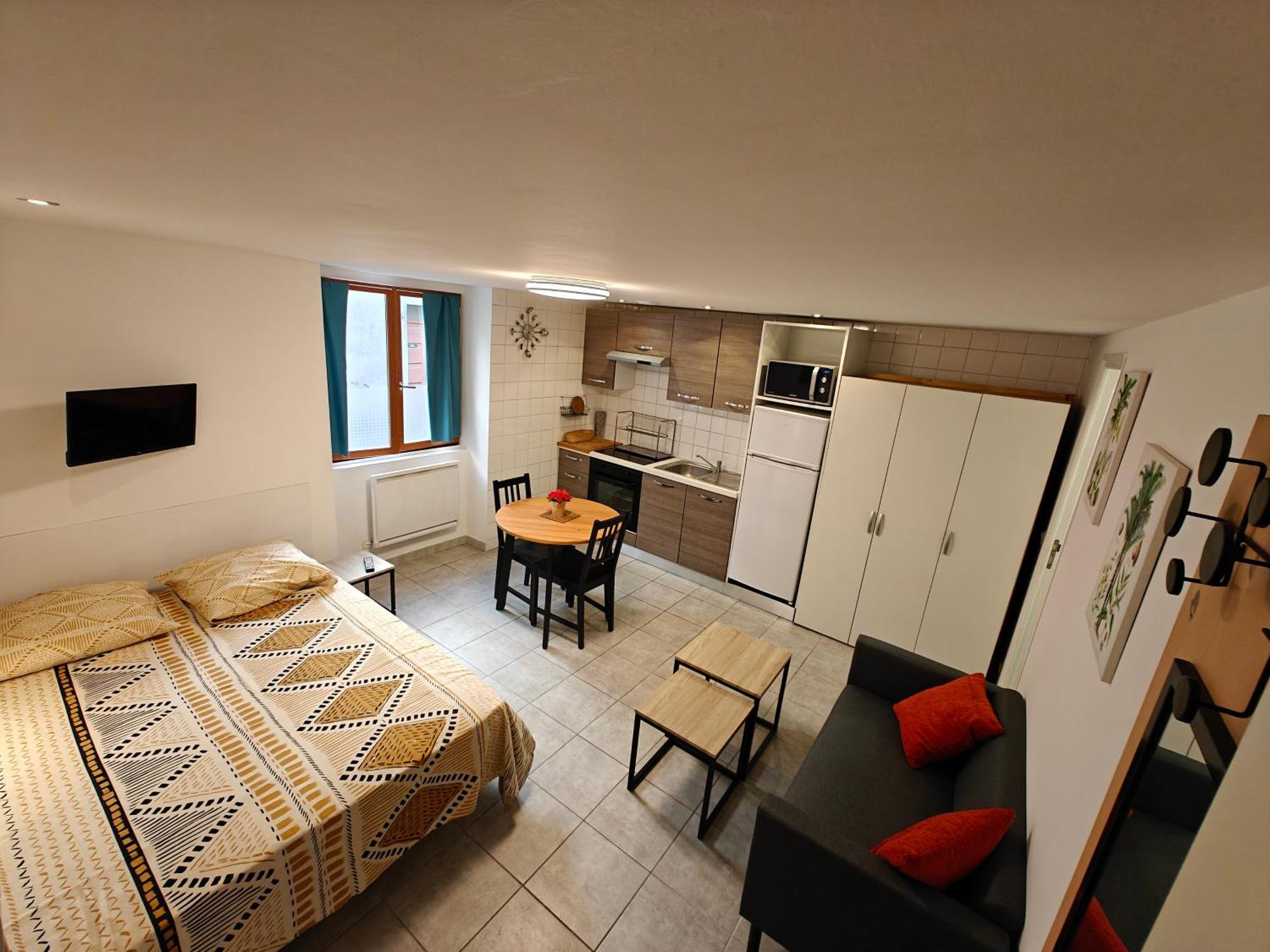La Treille Apartment *